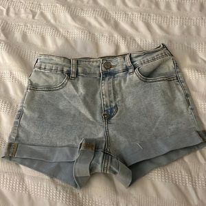 Light blue wash jean shorts. Pacsun- high rise, super stretch shortie.